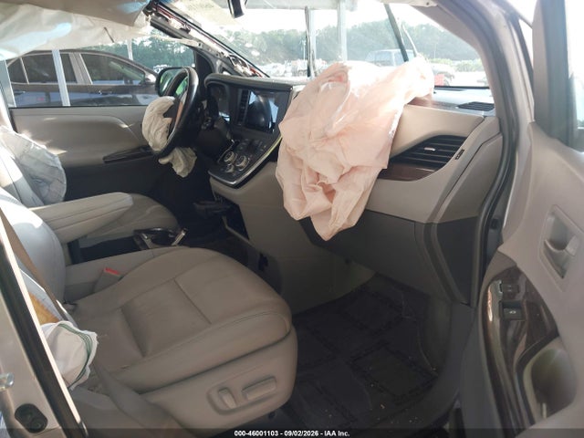 2016 Toyota Sienna Xle Premium 7 Passenger მანქანა იყიდება აუქციონზე, vin: 5TDDK3DC5GS132227, აუქციონის ნომერი: 46001103