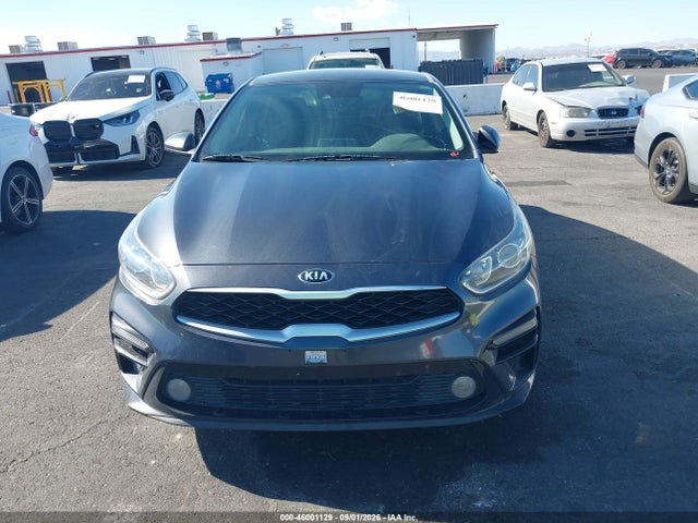 3KPF24AD1ME305081 KIA Forte Lxs