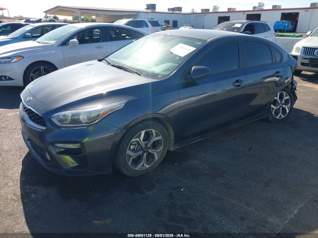 3KPF24AD1ME305081 KIA Forte Lxs