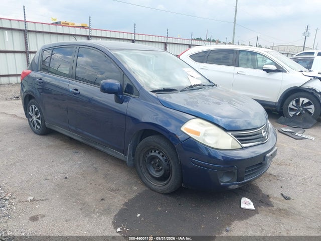 2009 Nissan Versa 1.8s მანქანა იყიდება აუქციონზე, vin: 3N1BC13EX9L354012, აუქციონის ნომერი: 46001132