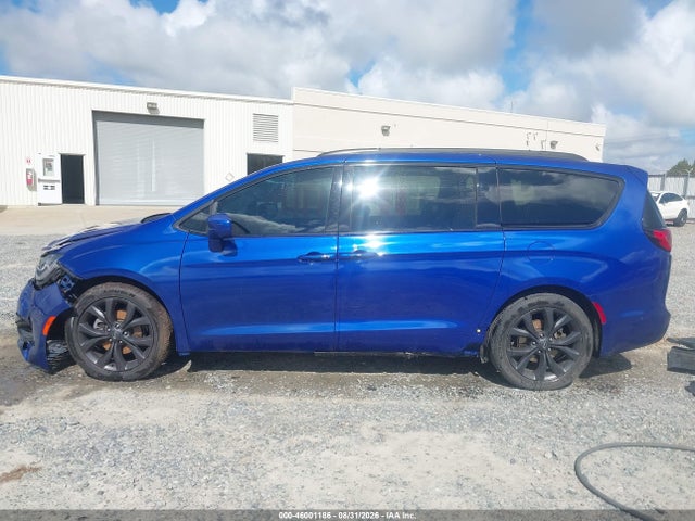 46001186 :رقم المزاد ، 2C4RC1EG3KR668717 vin ، 2019 Chrysler Pacifica Touring L Plus مزاد بيع
