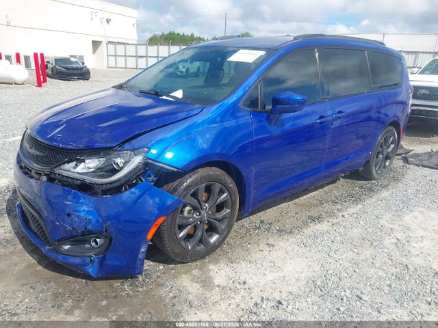 46001186 :رقم المزاد ، 2C4RC1EG3KR668717 vin ، 2019 Chrysler Pacifica Touring L Plus مزاد بيع