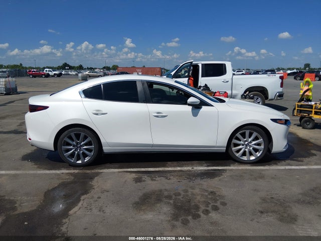 46001276 :رقم المزاد ، 3MZBPACL7NM317615 vin ، 2022 Mazda Mazda3 Preferred مزاد بيع