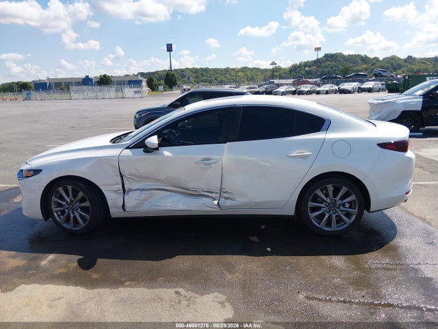 46001276 :رقم المزاد ، 3MZBPACL7NM317615 vin ، 2022 Mazda Mazda3 Preferred مزاد بيع