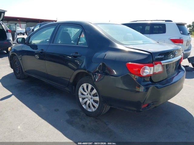 46001287 :رقم المزاد ، 5YFBU4EE0DP085877 vin ، 2013 Toyota Corolla Le مزاد بيع