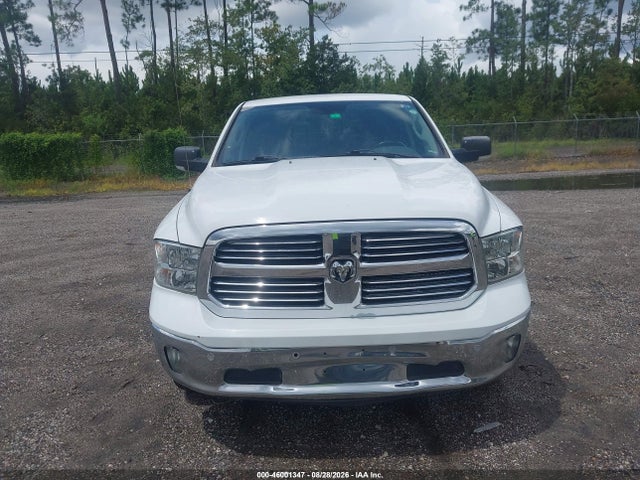 46001347 :رقم المزاد ، 1C6RR7LG8JS122164 vin ، 2018 Ram 1500 Big Horn  4x4 5'7 Box مزاد بيع