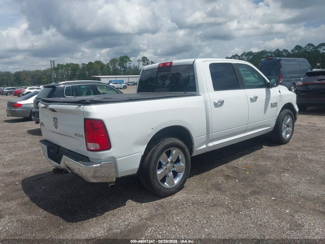 46001347 :رقم المزاد ، 1C6RR7LG8JS122164 vin ، 2018 Ram 1500 Big Horn  4x4 5'7 Box مزاد بيع