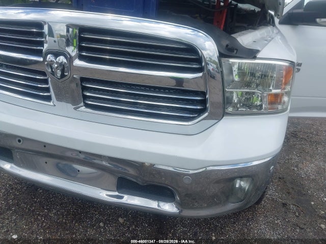 46001347 :رقم المزاد ، 1C6RR7LG8JS122164 vin ، 2018 Ram 1500 Big Horn  4x4 5'7 Box مزاد بيع