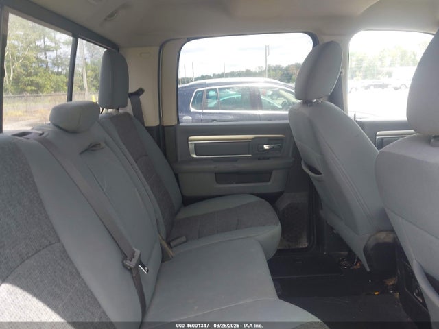 46001347 :رقم المزاد ، 1C6RR7LG8JS122164 vin ، 2018 Ram 1500 Big Horn  4x4 5'7 Box مزاد بيع