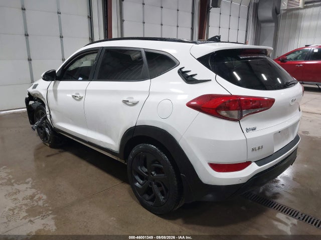 Hyundai Tucson Value 2018 KM8J3CA25JU685213 Image 3