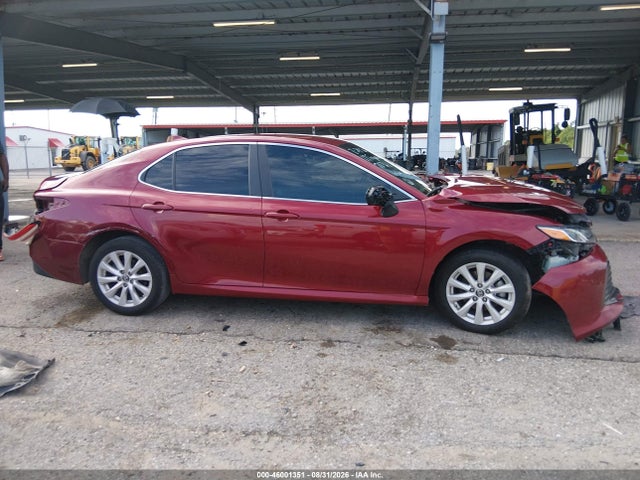 2019 Toyota Camry Le მანქანა იყიდება აუქციონზე, vin: 4T1B11HK0KU707611, აუქციონის ნომერი: 46001351