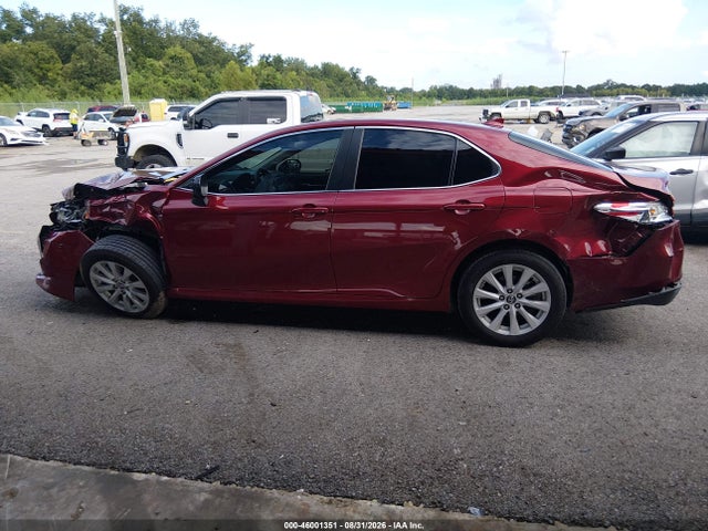 2019 Toyota Camry Le მანქანა იყიდება აუქციონზე, vin: 4T1B11HK0KU707611, აუქციონის ნომერი: 46001351