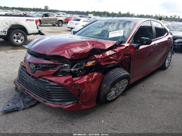2019 Toyota Camry Le მანქანა იყიდება აუქციონზე, vin: 4T1B11HK0KU707611, აუქციონის ნომერი: 46001351