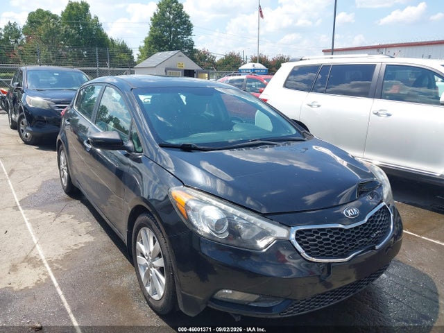 46001371 :رقم المزاد ، KNAFX5A85F5261057 vin ، 2015 Kia Forte Ex مزاد بيع