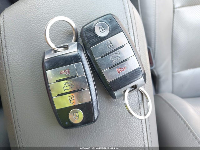 46001371 :رقم المزاد ، KNAFX5A85F5261057 vin ، 2015 Kia Forte Ex مزاد بيع
