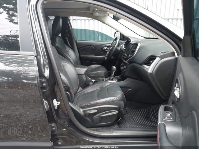 Продаж на аукціоні авто 2015 Jeep Cherokee Trailhawk, vin: 1C4PJMBS3FW717354, номер лоту: 46001421