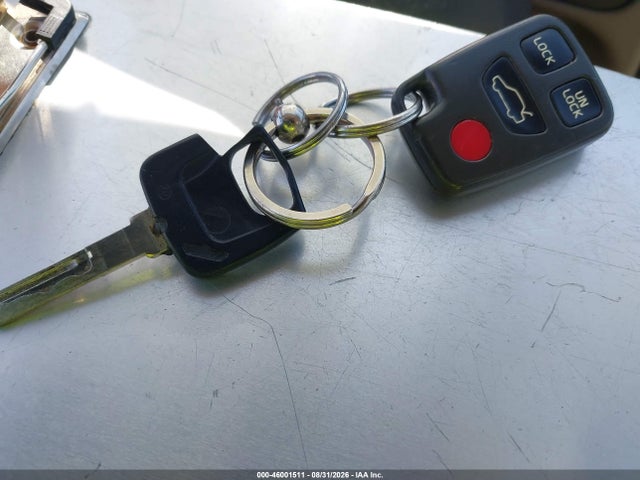 46001511 :رقم المزاد ، YV1VS29511F672877 vin ، 2001 Volvo S40 A/sport Edition مزاد بيع