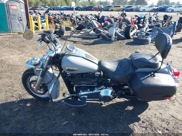 Harley-Davidson FLHCS 2024 1HD1YBK15RB041397 Image 13
