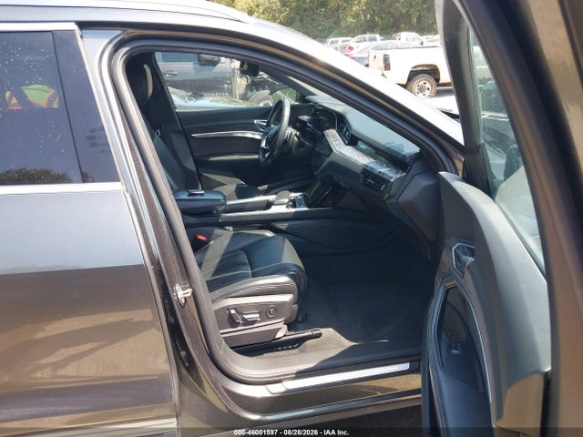 Aukcja sprzedaży 2019 Audi E-tron Premium Plus, vin: WA1VAAGE3KB006208, numer aukcji: 46001597
