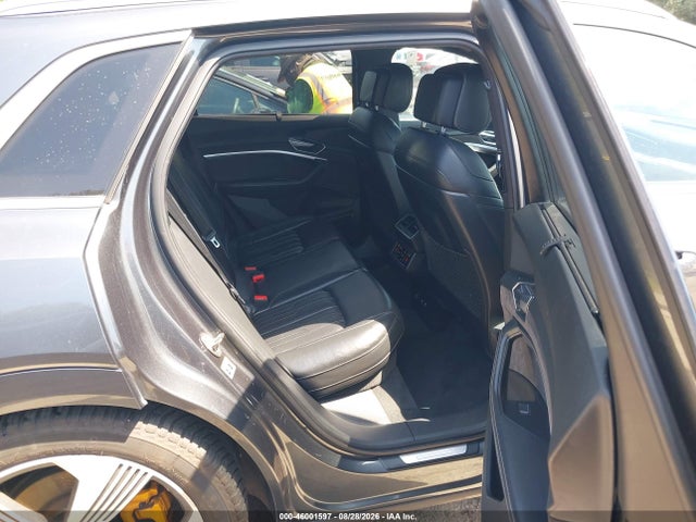 Aukcja sprzedaży 2019 Audi E-tron Premium Plus, vin: WA1VAAGE3KB006208, numer aukcji: 46001597