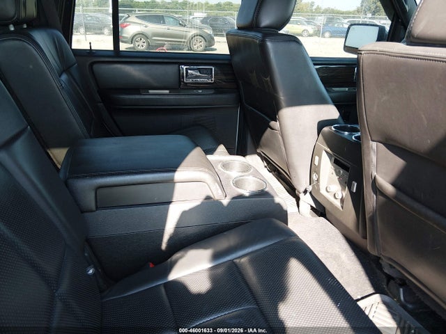 46001633 :رقم المزاد ، 5LMJJ2J53AEJ07600 vin ، 2010 Lincoln Navigator مزاد بيع
