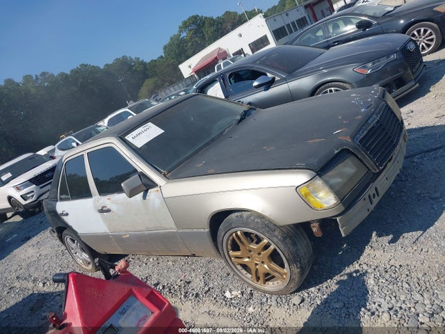 46001697 :رقم المزاد ، WDBEA32E8RC115016 vin ، 1994 Mercedes-benz E 320 مزاد بيع