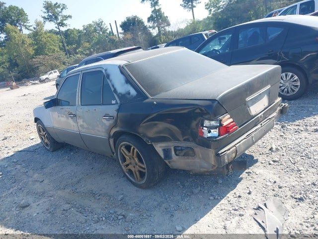 46001697 :رقم المزاد ، WDBEA32E8RC115016 vin ، 1994 Mercedes-benz E 320 مزاد بيع