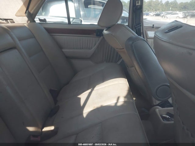 46001697 :رقم المزاد ، WDBEA32E8RC115016 vin ، 1994 Mercedes-benz E 320 مزاد بيع