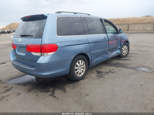 46001724 :رقم المزاد ، 5FNRL38628B026590 vin ، 2008 Honda Odyssey Ex-l مزاد بيع
