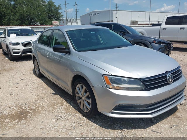 2015 Volkswagen Jetta 1.8t Se მანქანა იყიდება აუქციონზე, vin: 3VWD17AJ0FM330559, აუქციონის ნომერი: 46001808