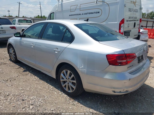2015 Volkswagen Jetta 1.8t Se მანქანა იყიდება აუქციონზე, vin: 3VWD17AJ0FM330559, აუქციონის ნომერი: 46001808