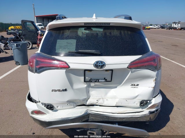 2017 Toyota Rav4 Xle მანქანა იყიდება აუქციონზე, vin: JTMRFREV8HJ117359, აუქციონის ნომერი: 46001842