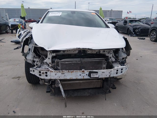 46001871 :رقم المزاد ، 1G1BC5SM4H7222338 vin ، 2017 Chevrolet Cruze Ls Auto مزاد بيع