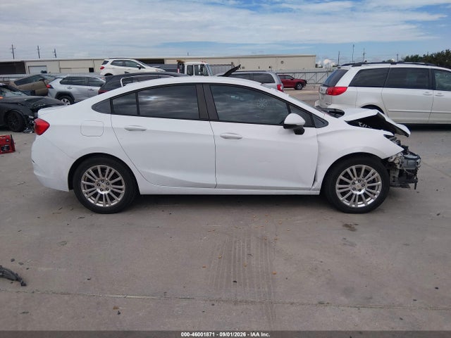 46001871 :رقم المزاد ، 1G1BC5SM4H7222338 vin ، 2017 Chevrolet Cruze Ls Auto مزاد بيع