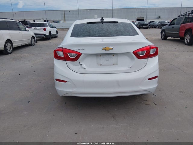 46001871 :رقم المزاد ، 1G1BC5SM4H7222338 vin ، 2017 Chevrolet Cruze Ls Auto مزاد بيع