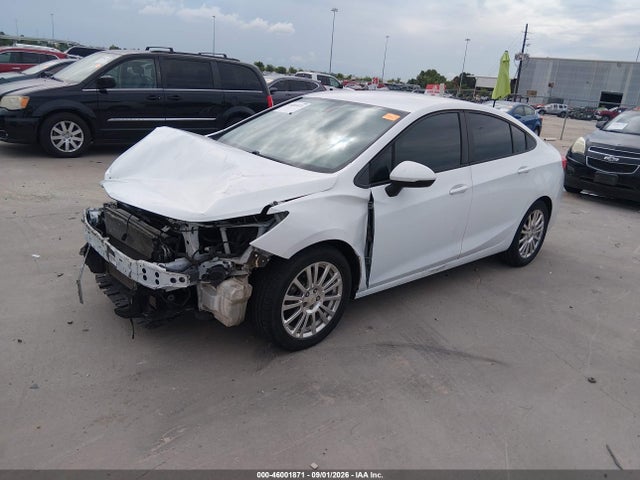 46001871 :رقم المزاد ، 1G1BC5SM4H7222338 vin ، 2017 Chevrolet Cruze Ls Auto مزاد بيع