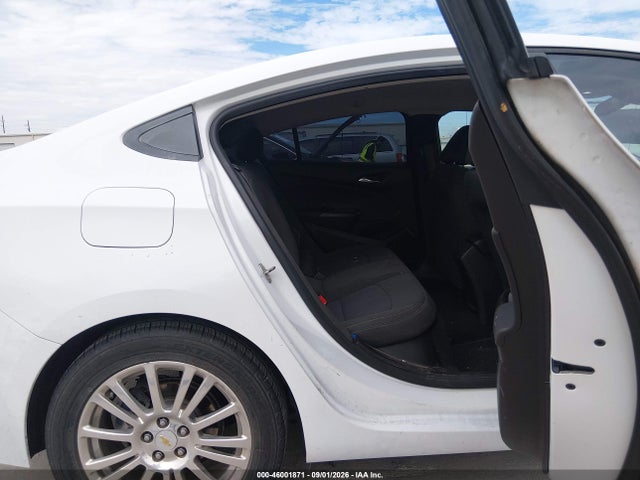 46001871 :رقم المزاد ، 1G1BC5SM4H7222338 vin ، 2017 Chevrolet Cruze Ls Auto مزاد بيع