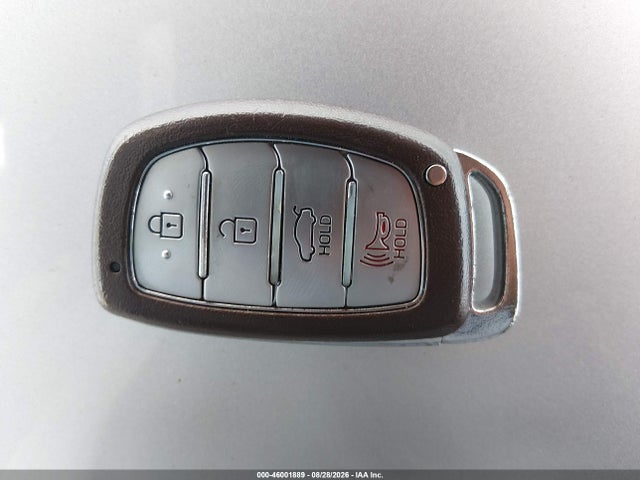 Продажа на аукционе авто 2017 Hyundai Elantra Limited, vin: 5NPD84LF5HH069721, номер лота: 46001889
