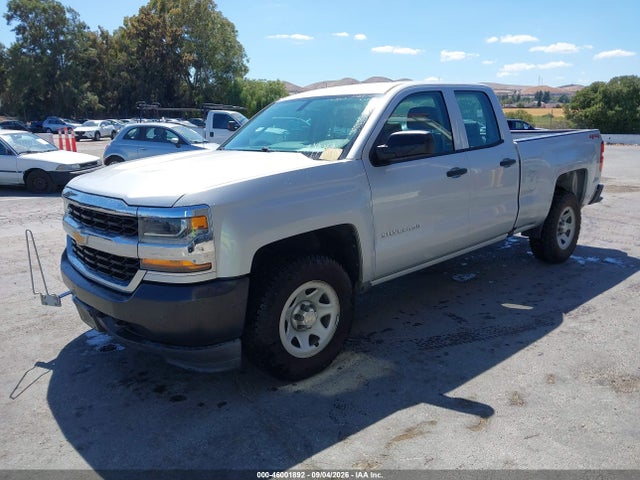 Chevrolet Silverado 1500 Wt 2018 1GCVKNEH7JZ118149 Image 2
