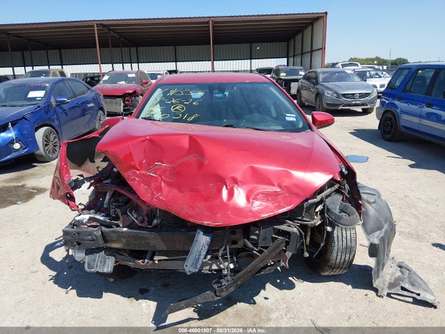 46001907 :رقم المزاد ، 5YFBURHE1JP834531 vin ، 2018 Toyota Corolla Le مزاد بيع