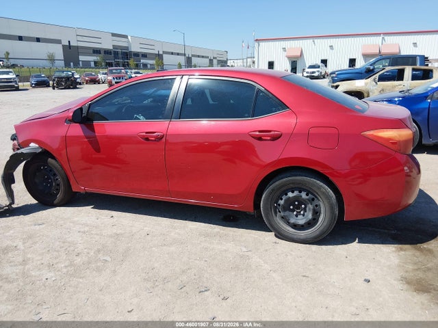 46001907 :رقم المزاد ، 5YFBURHE1JP834531 vin ، 2018 Toyota Corolla Le مزاد بيع
