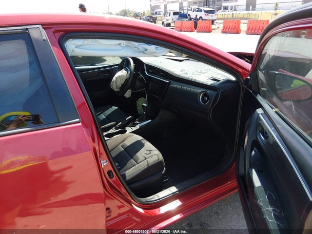 46001907 :رقم المزاد ، 5YFBURHE1JP834531 vin ، 2018 Toyota Corolla Le مزاد بيع