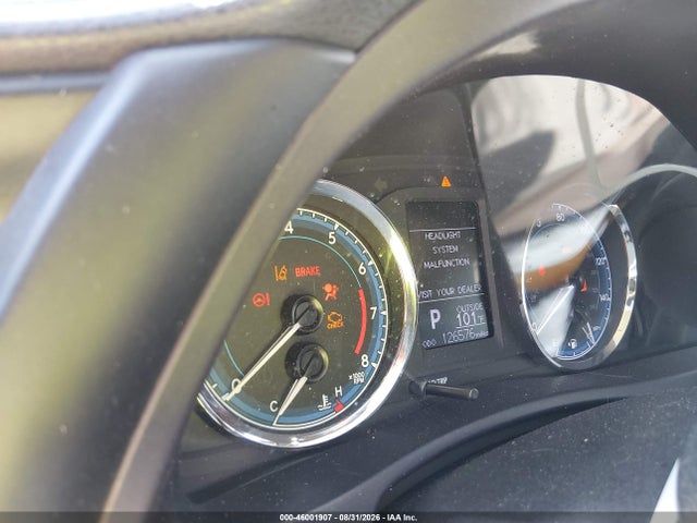 46001907 :رقم المزاد ، 5YFBURHE1JP834531 vin ، 2018 Toyota Corolla Le مزاد بيع
