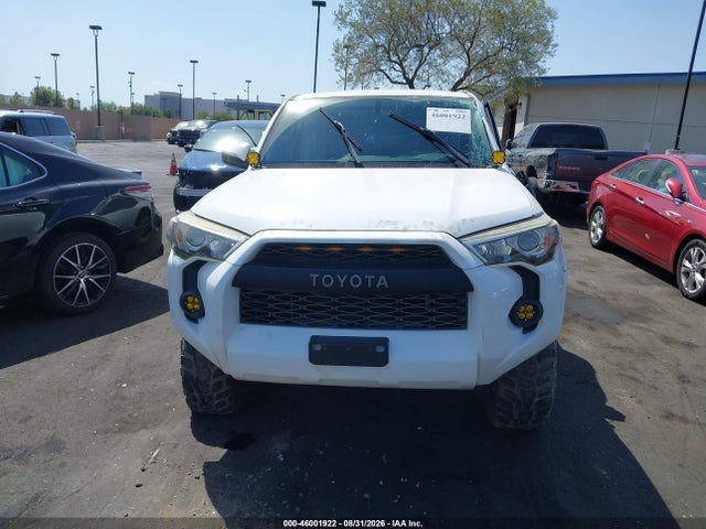 Toyota 4RUNNER SR5 2015 JTEBU5JR0F5269338 Image 13