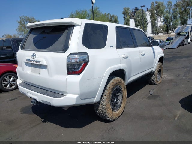 Toyota 4RUNNER SR5 2015 JTEBU5JR0F5269338 Image 4
