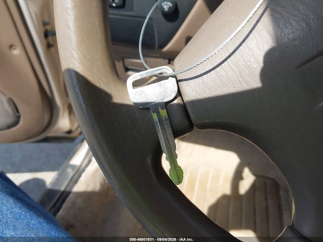 Aukcja sprzedaży 1993 Toyota Camry Le, vin: 4T1SK12E1PU260228, numer aukcji: 46001931