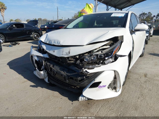 Toyota Prius Prime Premium 2019 JTDKARFP0K3119618 Image 6