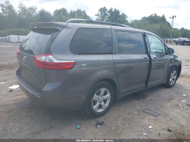 Продаж на аукціоні авто 2017 Toyota Sienna Le 8 Passenger, vin: 5TDKZ3DC1HS789322, номер лоту: 46002019