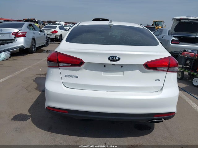 KIA FORTE EX 2017 3KPFL4A81HE071854 Image 16
