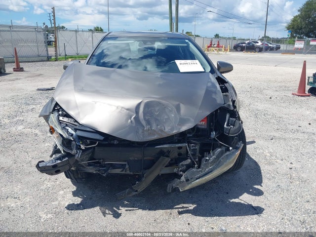 2019 Toyota Corolla Le მანქანა იყიდება აუქციონზე, vin: 2T1BURHE3KC194615, აუქციონის ნომერი: 46002104
